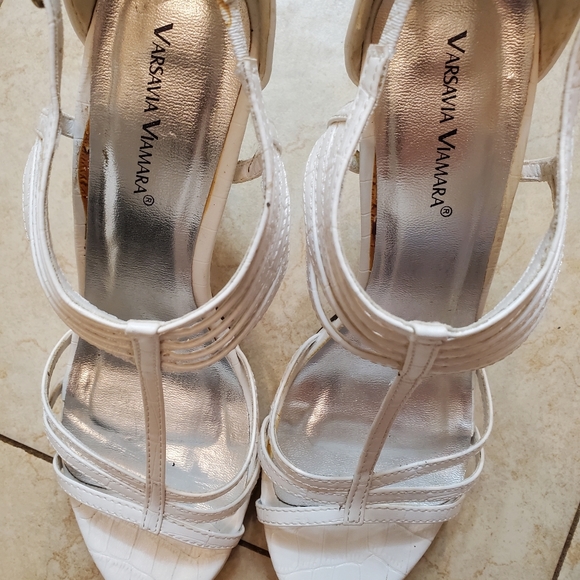 Strappy Snakeskin/reptile print women's heels - Picture 10 of 16